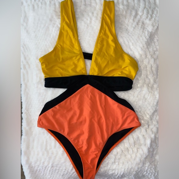 Brand New Sexy Shein One Piece Bathing Suit - Picture 3 of 5